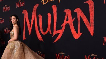mulan se estrena con historica apuesta de disney a su plataforma streaming