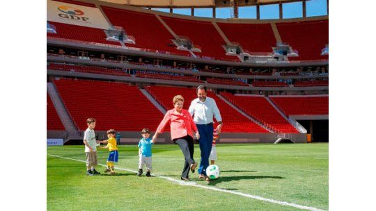 Copa Confederaciones: se inauguró el estadio del debut de Uruguay