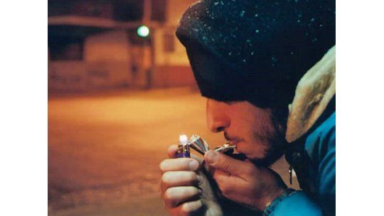 Adictos a la pasta base gastan 800 dólares por mes en drogas