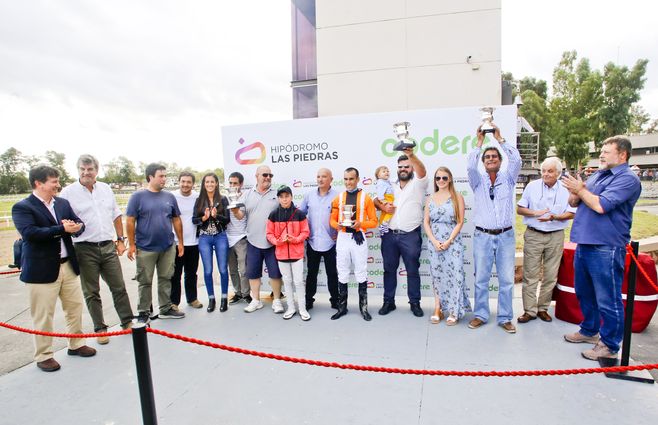 Bobby Q turf (2).jpg