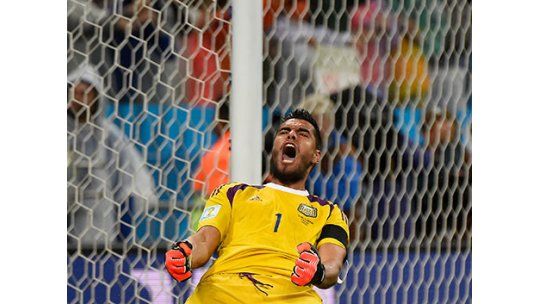 Romero fue el héroe de Argentina y recordó al Goyco del 90