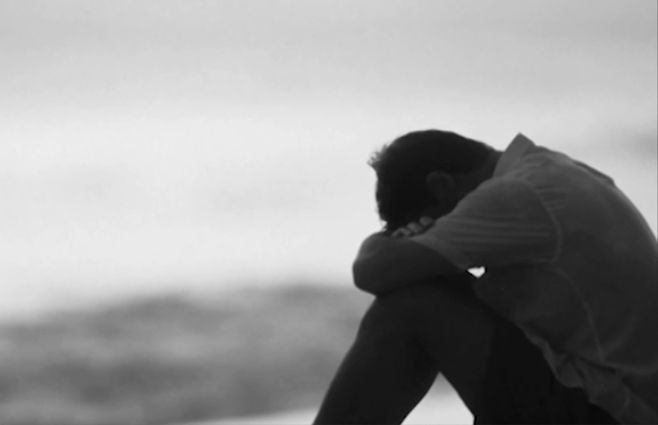 JOVEN-SALUD-MENTAL-SUICIDIO