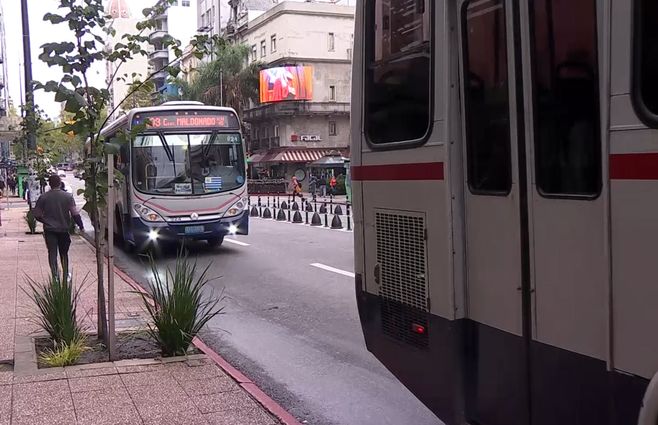 omnibus-por-18-de-julio-transporte-buses