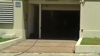 un auto se incendio dentro del garaje de un edificio en punta carretas: fue controlado e investigan causa