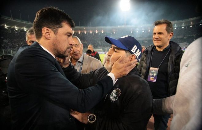 cacique maradona.jpg