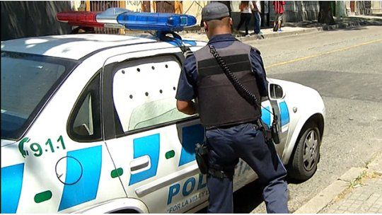 policía