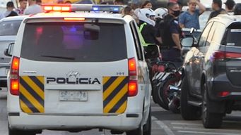 hombre rocio con nafta a una mujer para robarle dinero en florida