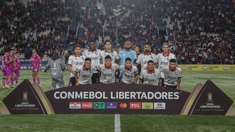 nacional derroto 2 - 0 a libertad de paraguay por copa libertadores en el gran parque central