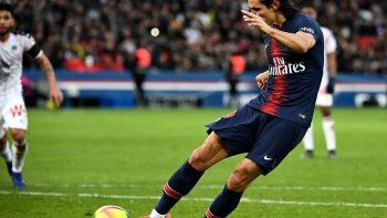 El París SG confirma la baja de Cavani contra el Manchester United