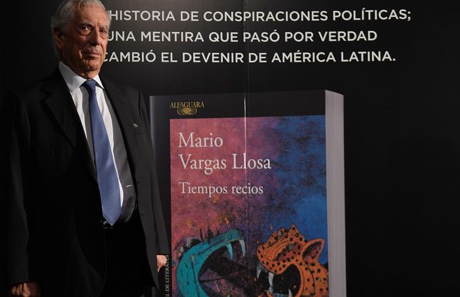Vargas Llosa en la presentación del libro