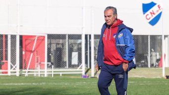 nacional informo que de comun acuerdo martin lasarte dejo de ser su entrenador
