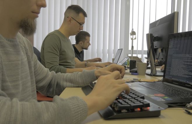 tecnología-computadoras-programadores