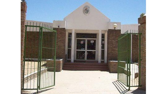 Docentes intentan ocupar nuevamente Liceo de Rincón de la Bolsa