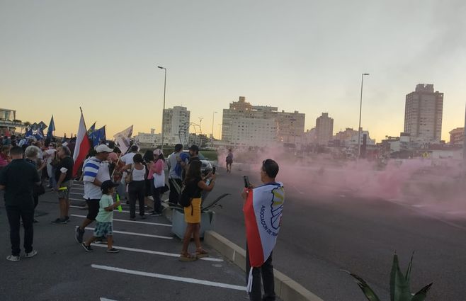 Marcha AEBU Punta del Este (5).jpeg