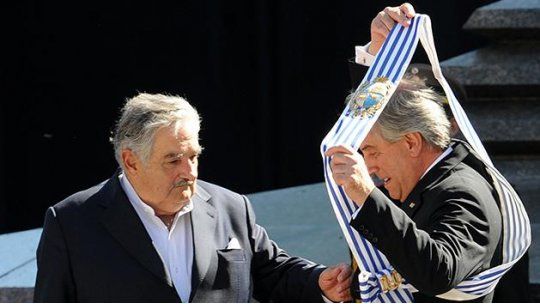 mujica con vazquez
