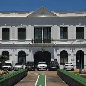 Pelea terminó con un muerto en el puerto de Punta del Este: la víctima fue sacada del agua sin vida Pelea terminó con un muerto en el puerto de Punta del Este: la víctima fue sacada del agua sin vida