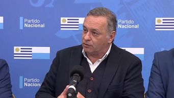 delgado apunto al gobierno por cambios al plan de saneamiento en el interior; un capricho refundacional