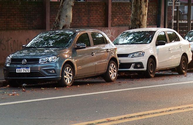 Foto: Subrayado. Dos autos incautados por Policía tras ser robados en zona de Parque Batlle.