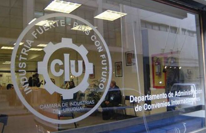 CÁMARA-DE-INDUSTRIAS--URUGUAY--COMUNICADO.jpg