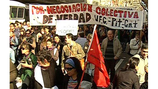 Hay paro de funcionarios públicos este jueves de 10 a 14 horas