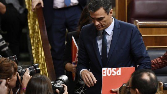 Sànchez se retira del congreso. Sabe que tendrá que seguir conversando&nbsp;