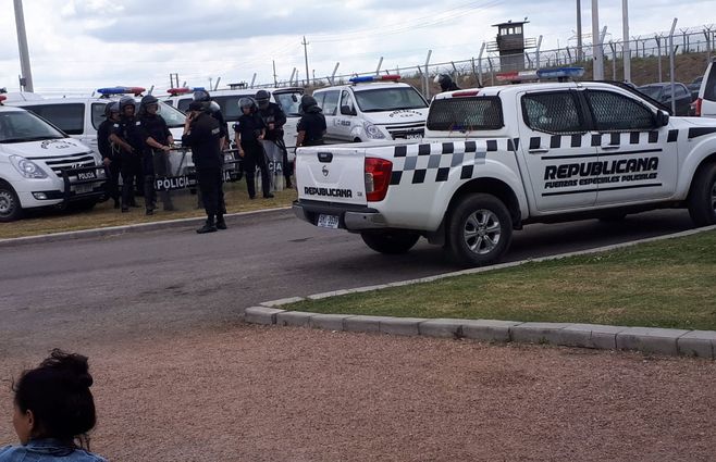 Foto: enviada a Subrayado por familiares de privados de libertad que se encontraban en el lugar&nbsp;