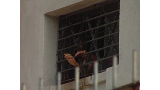 A punta de pistola liberaron a un joven del INAU