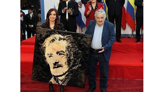 Uruguay busca nuevo acuerdo comercial con Perú