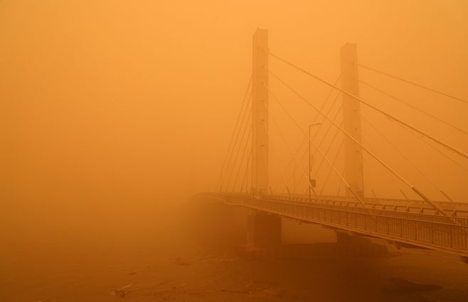 Varias tormentas de arena afectan a Irak y otros países de Medio Oriente