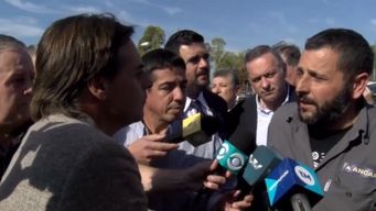 ?discutir si, pero asi no?, dijo lacalle pou a trabajadores de ancap que le gritaban ?mentiroso?