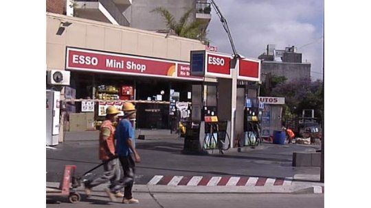 Estaciones de servicio de todo el país paran 2 horas el viernes