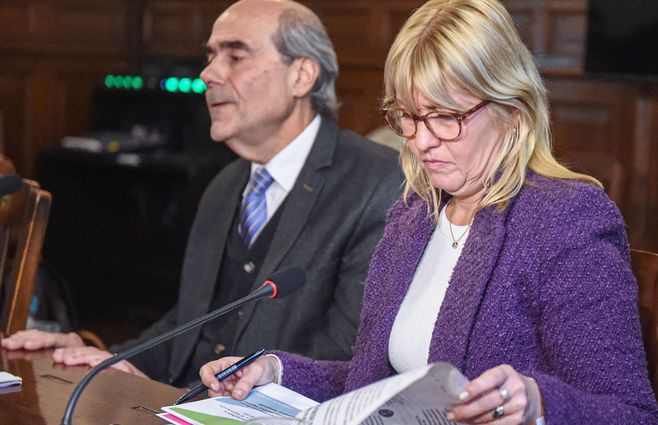 cristina-lustemberg-y-pablo-abdala-en-directorio-partido-nacional-foco-uy.jpg