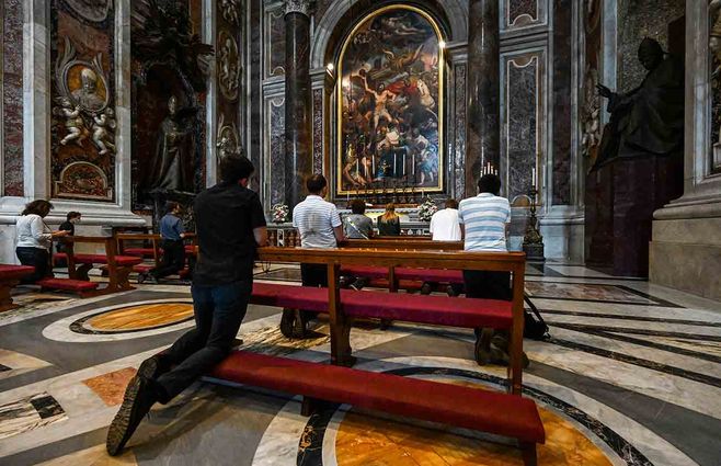 Vaticano-fieles.jpg