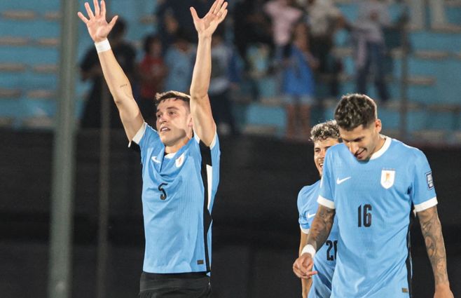 Uruguay festeja el gol agónico de Ugarte. Foto: FocoUy