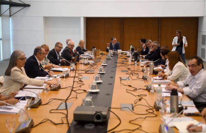 Foto: FocoUy, archivo. Consejo de Ministros encabezado por Yamandú Orsi en Torre Ejecutiva.