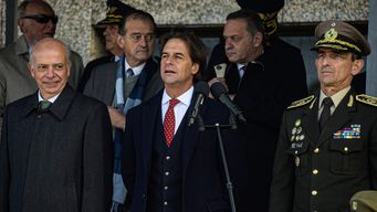 lacalle pou respondio criticas a medidas: oponerse es un ejercicio diario