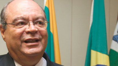 El empresario atravesaba un momento financiero muy difícil. En mayo había despedido a más de 600 personas. Su compañía había entrado en ¡concurso de acreedores.&nbsp;