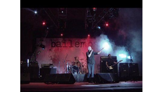 Buitres en vivo y en HD, esta noche por TCC desde La Trastienda
