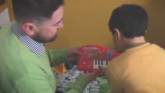 conoce la historia de alvaro y fernando, que adoptaron y celebran por primera vez el dia del padre