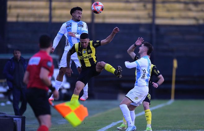 Peñarol - Cerro. Foto: FocoUy