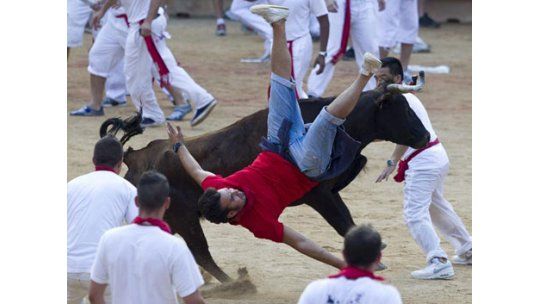Pánico en corridas de San Fermín: siete personas heridas