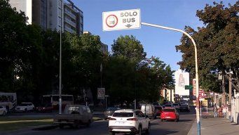 el jueves 15 comienzan a fiscalizar el carril solo bus con camaras en los omnibus y multas de 2 y 3 ur
