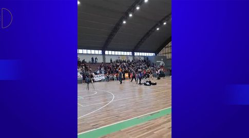 FUS expulsó a Jorge Bermúdez del sindicato por manejo irregular de fondos gremiales; se retiró abucheado FUS expulsó a Jorge Bermúdez del sindicato por manejo irregular de fondos gremiales; se retiró abucheado