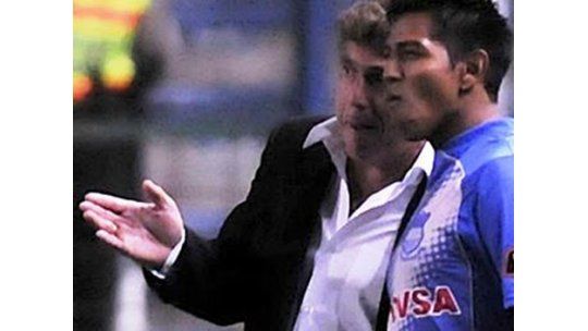 JR sustiuido en Emelec: otra vez será un jugador de su plantel