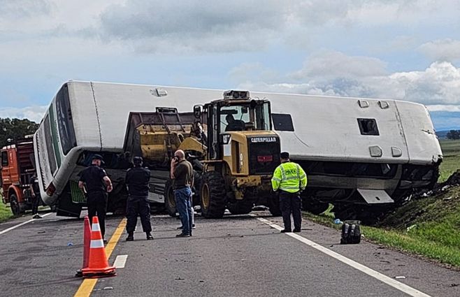 omnibus-accidente-ruta-8-piraraja.jpg