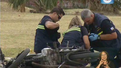 un delincuente intento rapinar a un policia y termino gravemente herido