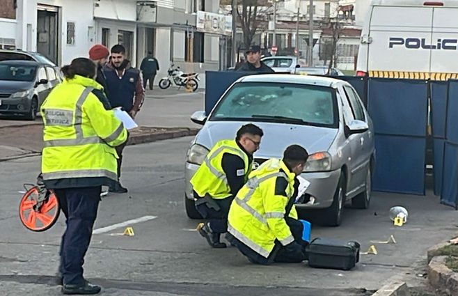 Homicidio en Larrañaga y Parma. Foto: Paola Botti, Subrayado.