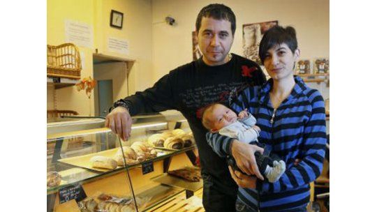 España: empresario donó negocio y una casa a familia desempleada