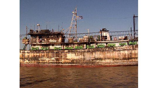 Riña en buque chino terminó con incendio y un hombre apuñalado