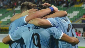los reservados de marcelo broli para dos amistosos de uruguay, sin ninguno de los historicos